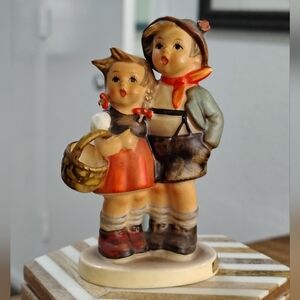 Vintage M.I Hummel "SURPRISE" #94 3/0 Figurine - TMK-3 GOEBEL W Germany 1960s